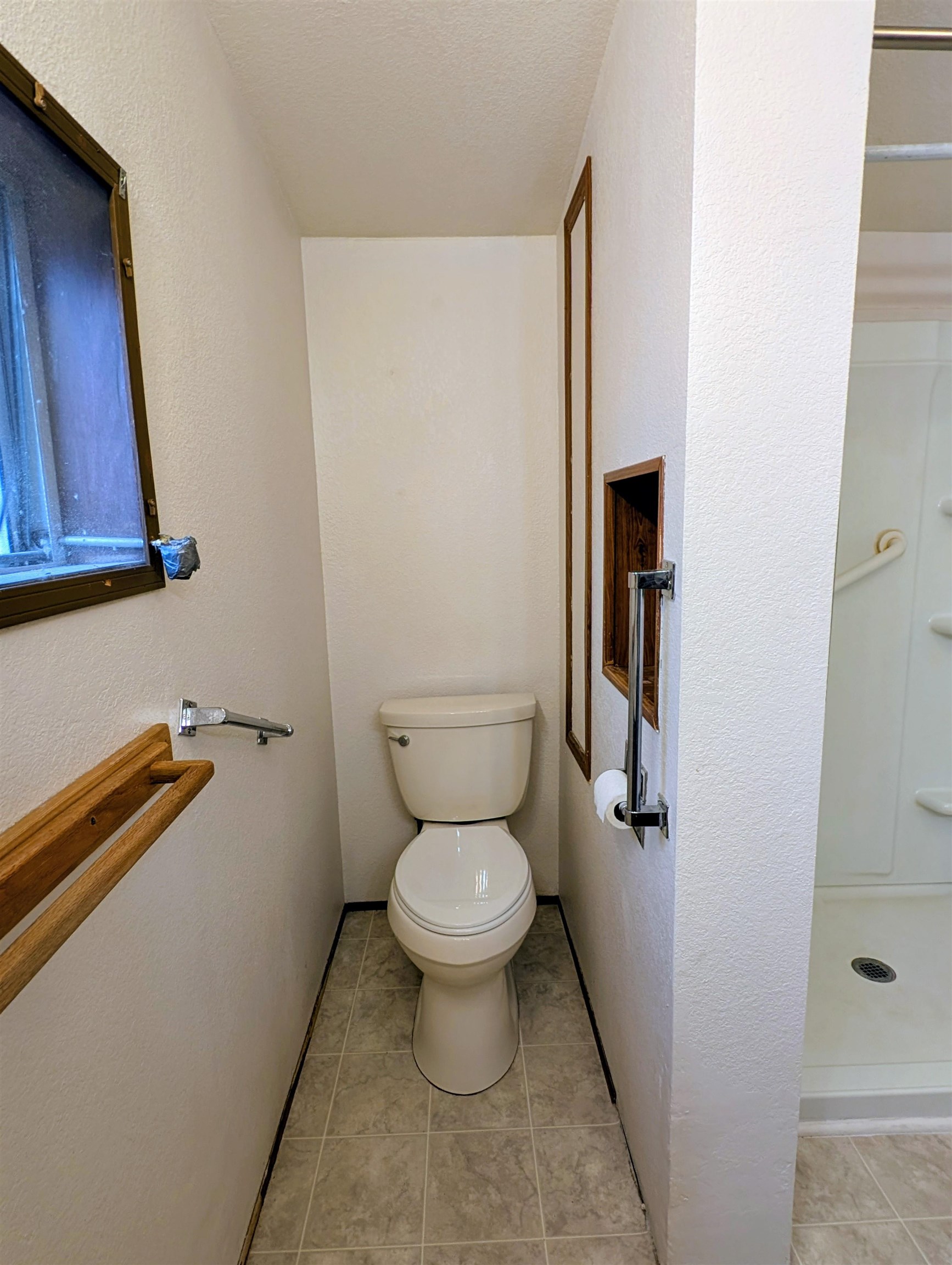 4040 Lyon And Moss Road Loon Lake, WA 99148 - Photo 20 of 49