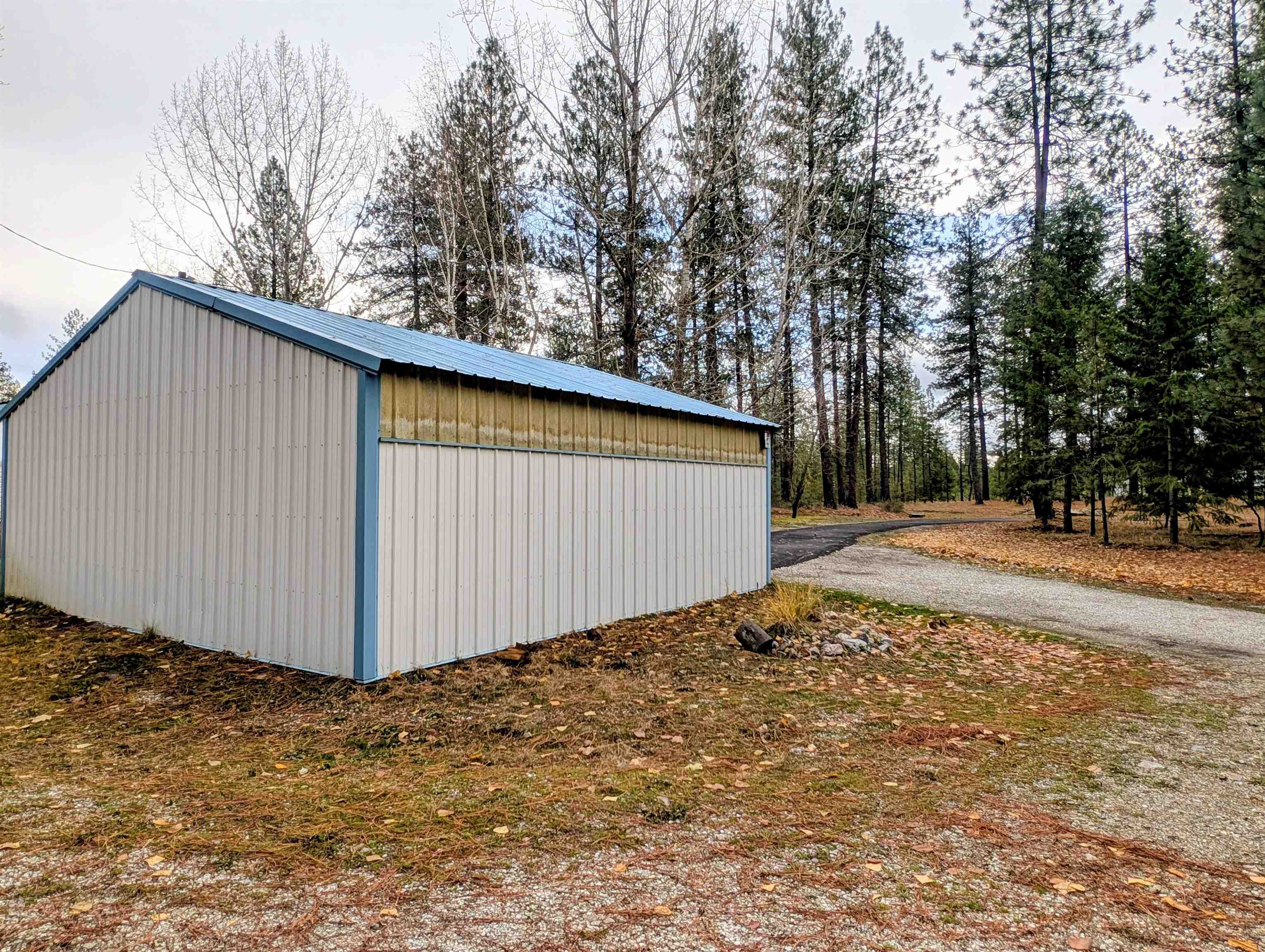 4040 Lyon And Moss Road Loon Lake, WA 99148 - Photo 26 of 49