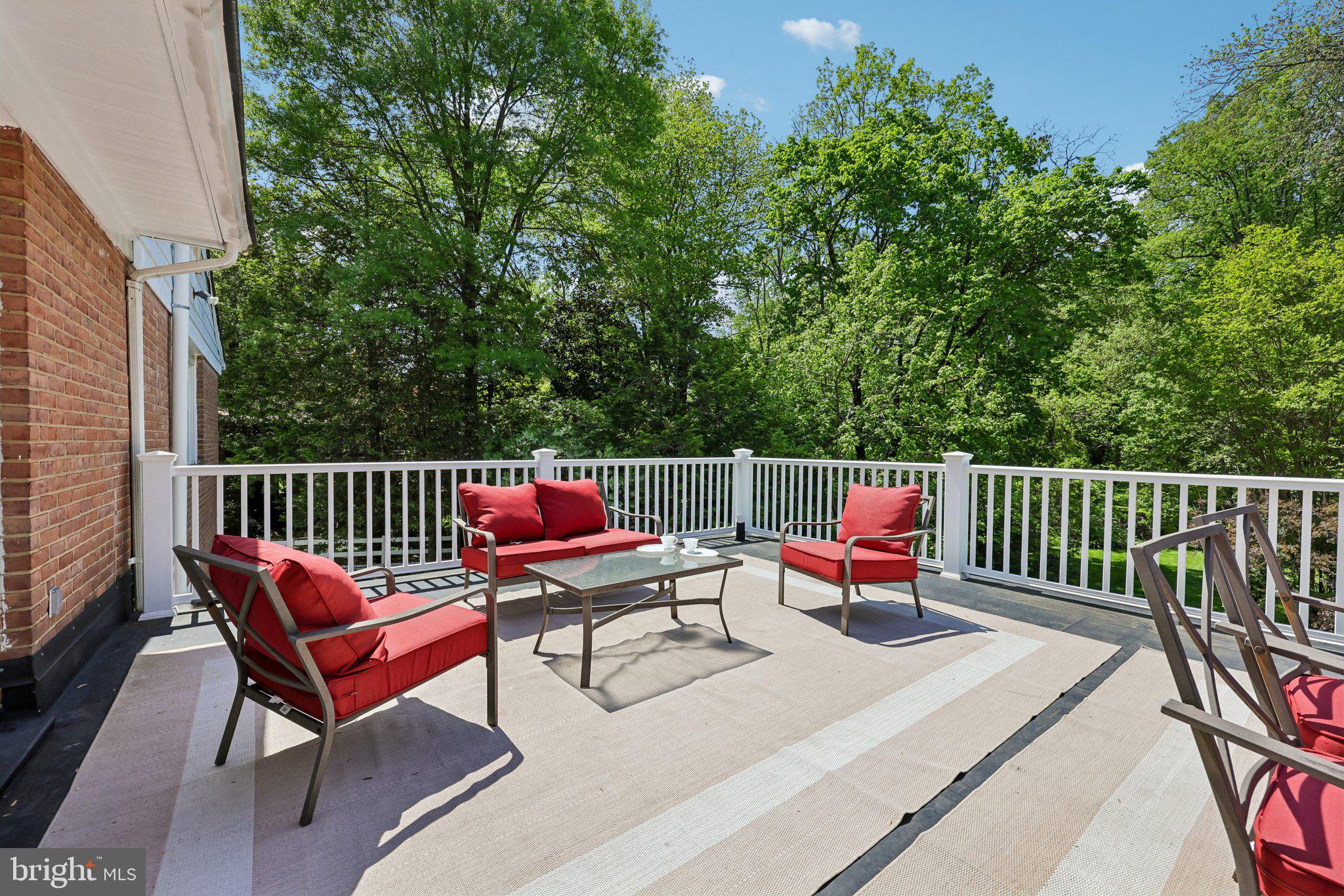 10410 Gary Road Potomac, MD 20854 - Photo 15 of 67 Large deck off LR