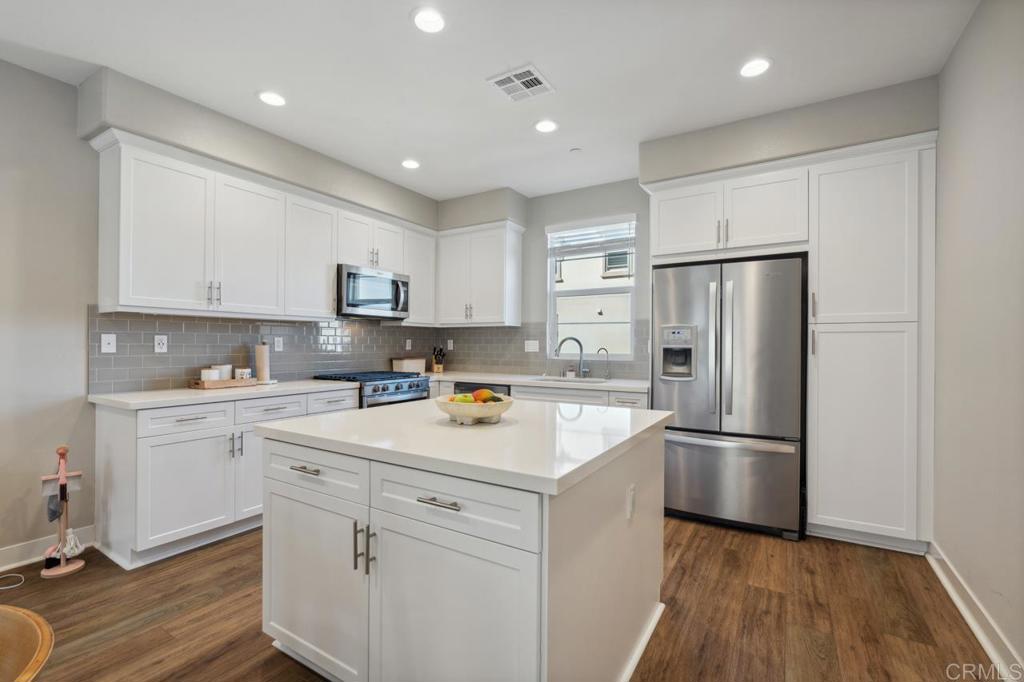 4349 Harbor Way, Unit 2 Oceanside, CA 92056 - Photo 12 of 54