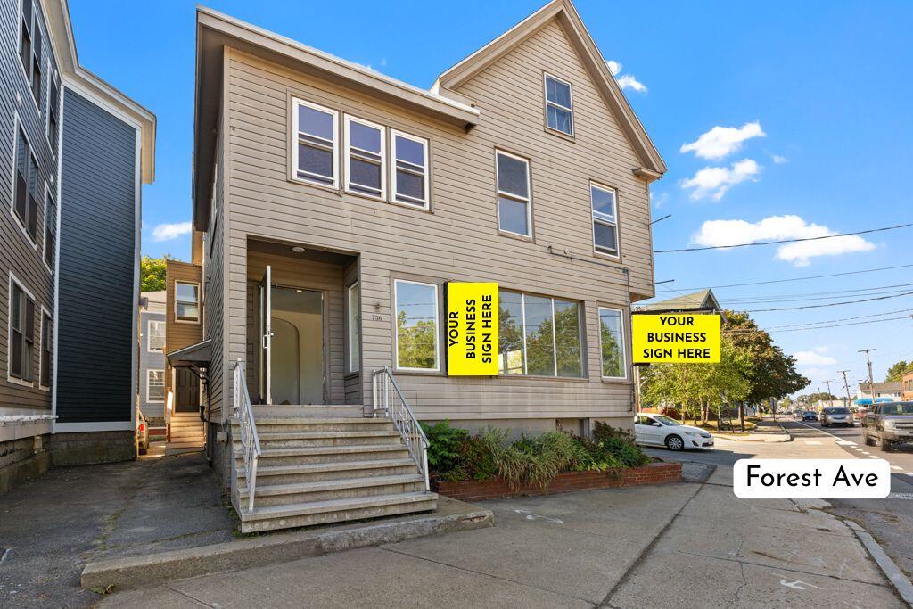736 Forest Ave