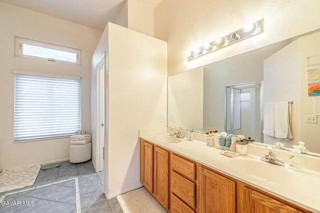 $4,500 | 41002 Flagstone Street, Palmdale, CA 93551