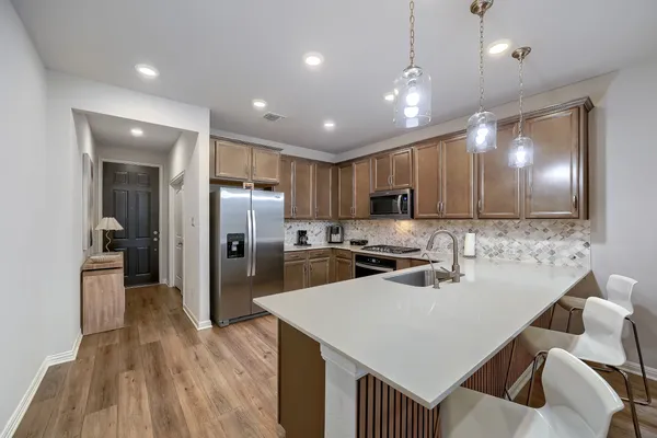 $385,000 | 511 Palo Brea Loop, Hutto, TX 78634