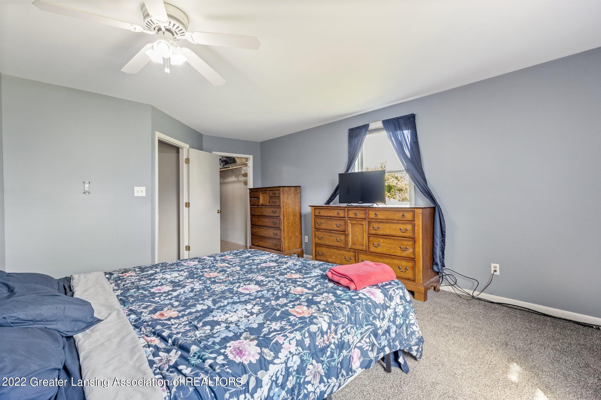 1755 South Castor Road Midland, MI 48640 - Photo 26 of 37 46-web-or-mls-1755-s-castor-rd