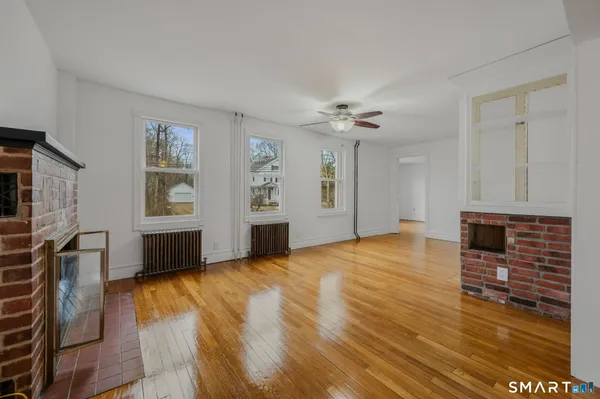 $2,395 | 24 North Main Street, Unit 1, East Hampton, CT 06424