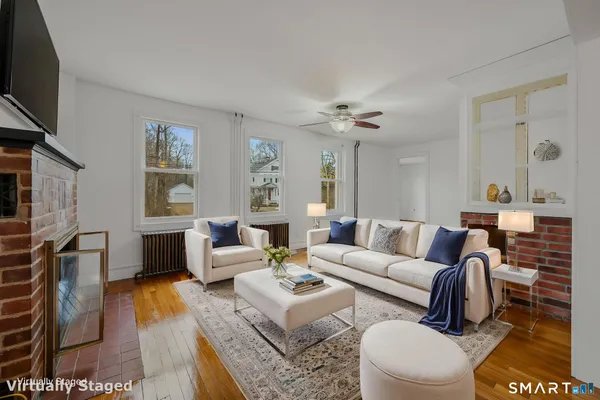 $2,395 | 24 North Main Street, Unit 1, East Hampton, CT 06424