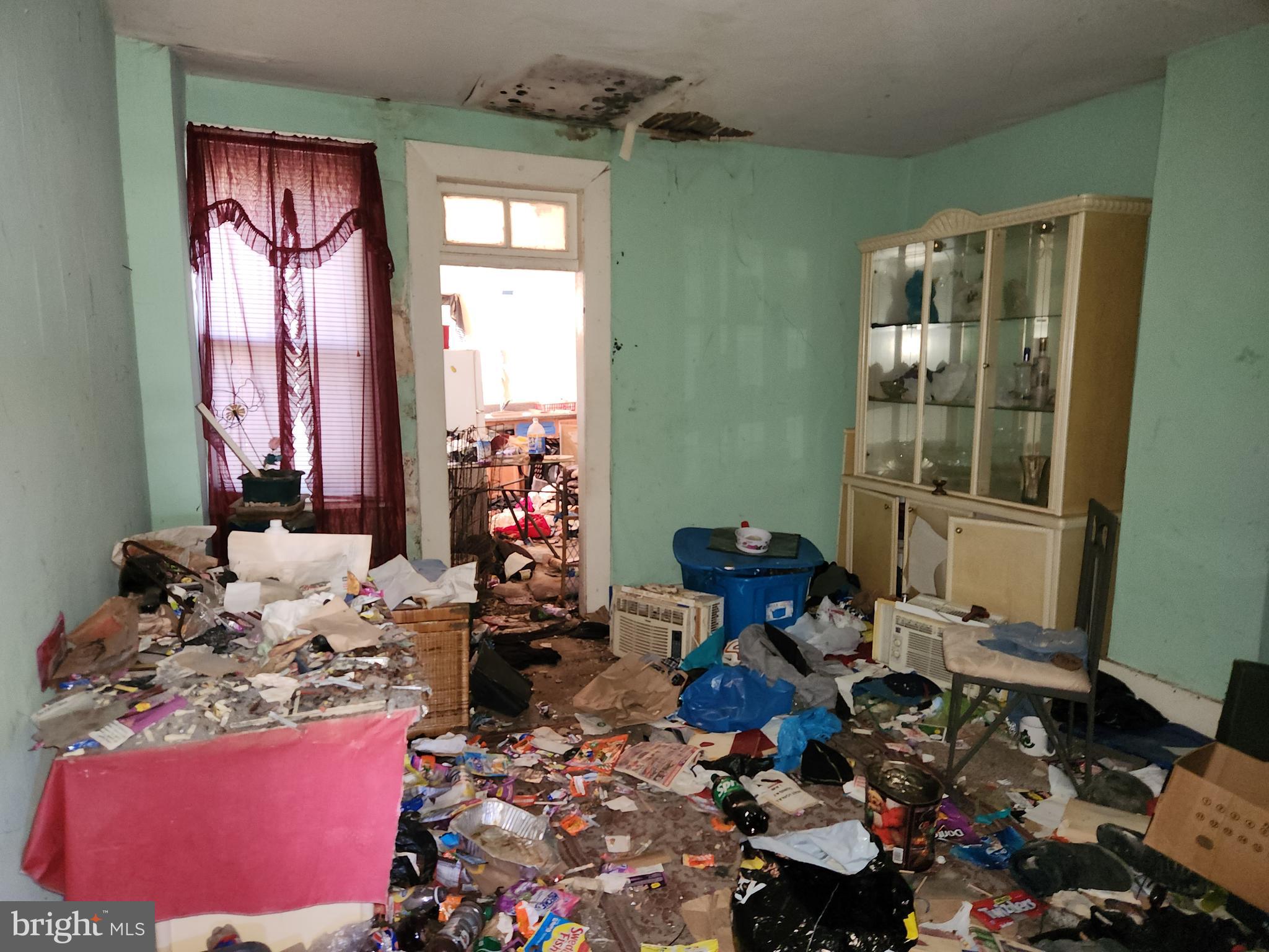 306 North Franklintown Road Baltimore, MD 21223 - Photo 5 of 9