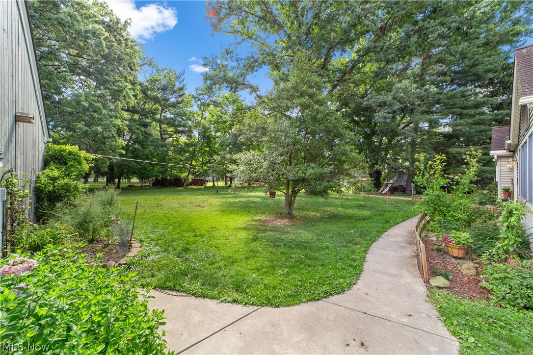 6535 Case Road North Ridgeville, OH 44039 - Photo 41 of 44