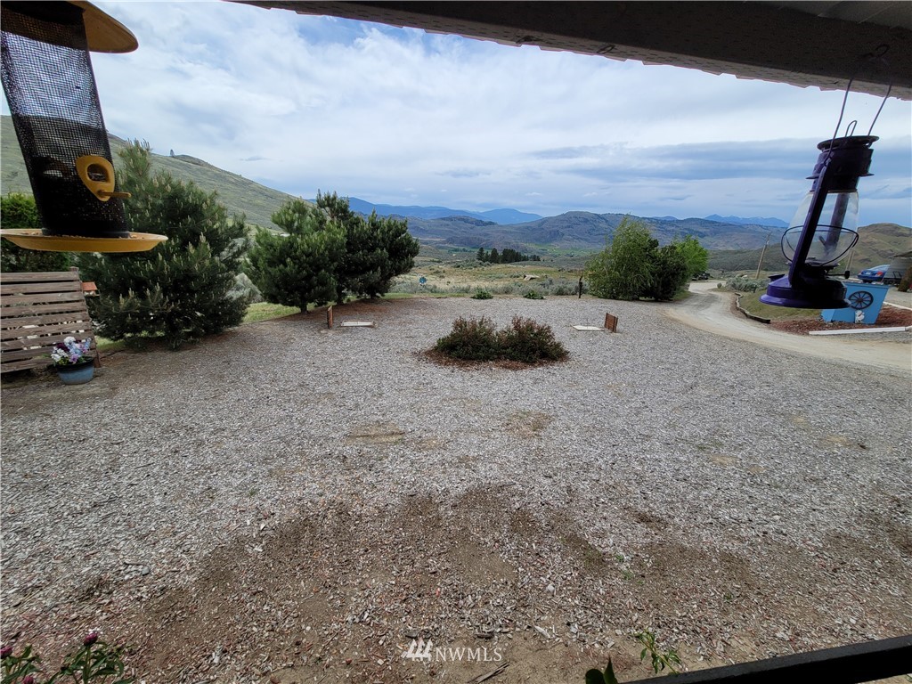 73 Round Up Road Oroville, WA 98844 - Photo 3 of 40 Gallery Image 3