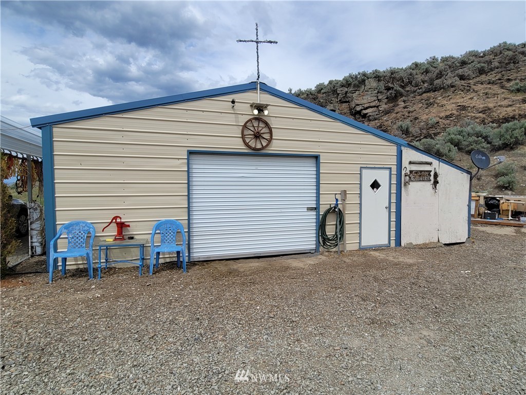 73 Round Up Road Oroville, WA 98844 - Photo 33 of 40 Gallery Image 33