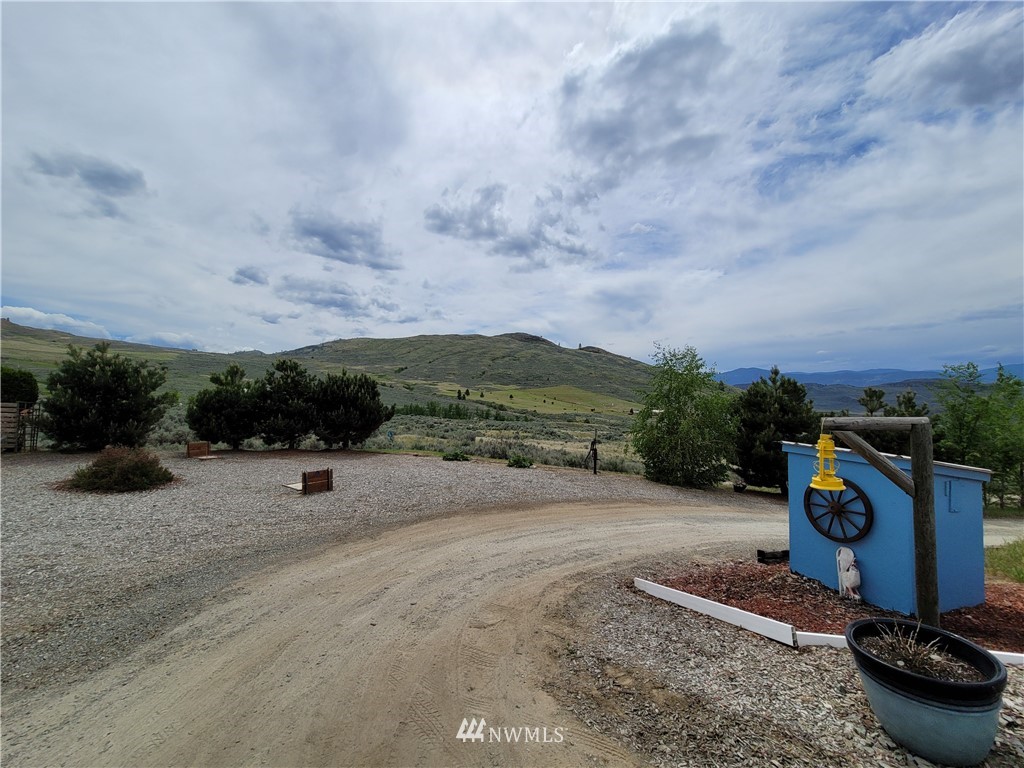 73 Round Up Road Oroville, WA 98844 - Photo 6 of 40 Gallery Image 6
