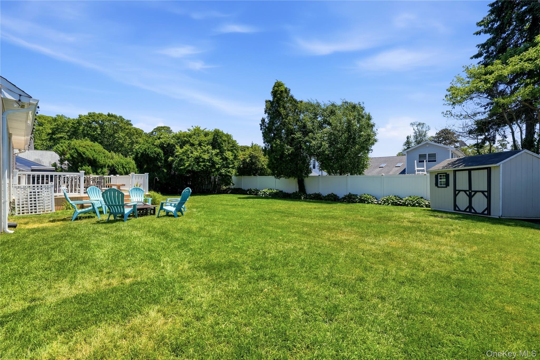 634 Morrison Street Babylon, NY 11702 - Photo 32 of 33