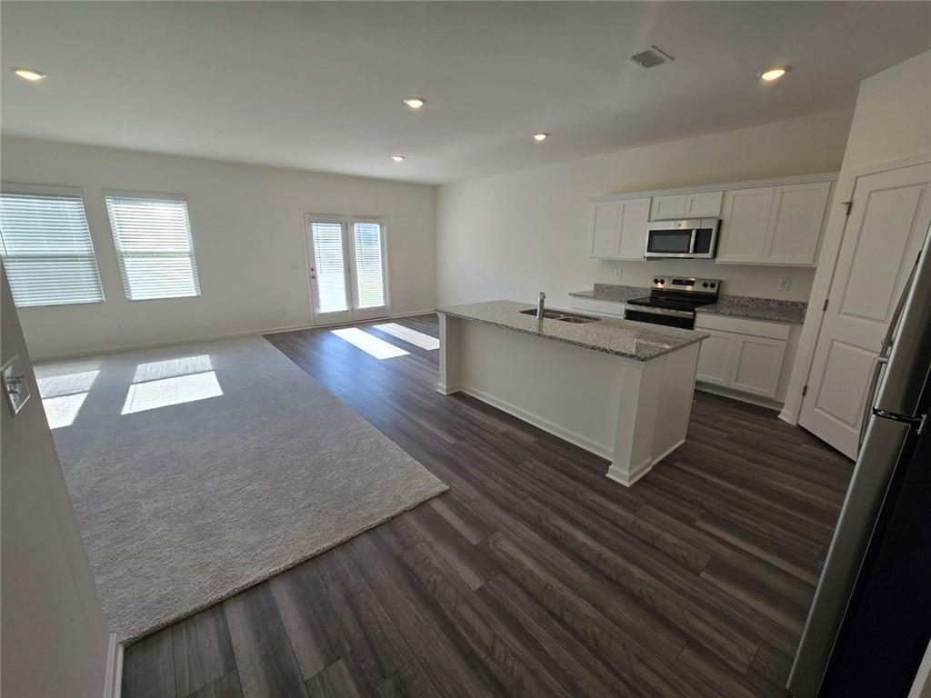 73 Rowlett Place Winder, GA 30680 - Photo 4 of 37