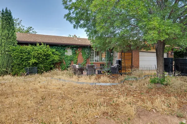 $450,000 | 585 North 290 West, La Verkin, UT 84745