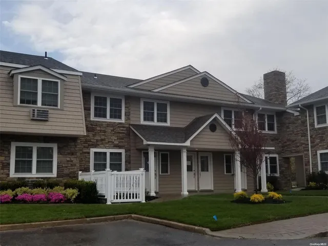 $3,110 | 254 Terrace Road, Unit T6254, Bayport, NY 11705