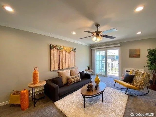 $3,110 | 254 Terrace Road, Unit T6254, Bayport, NY 11705