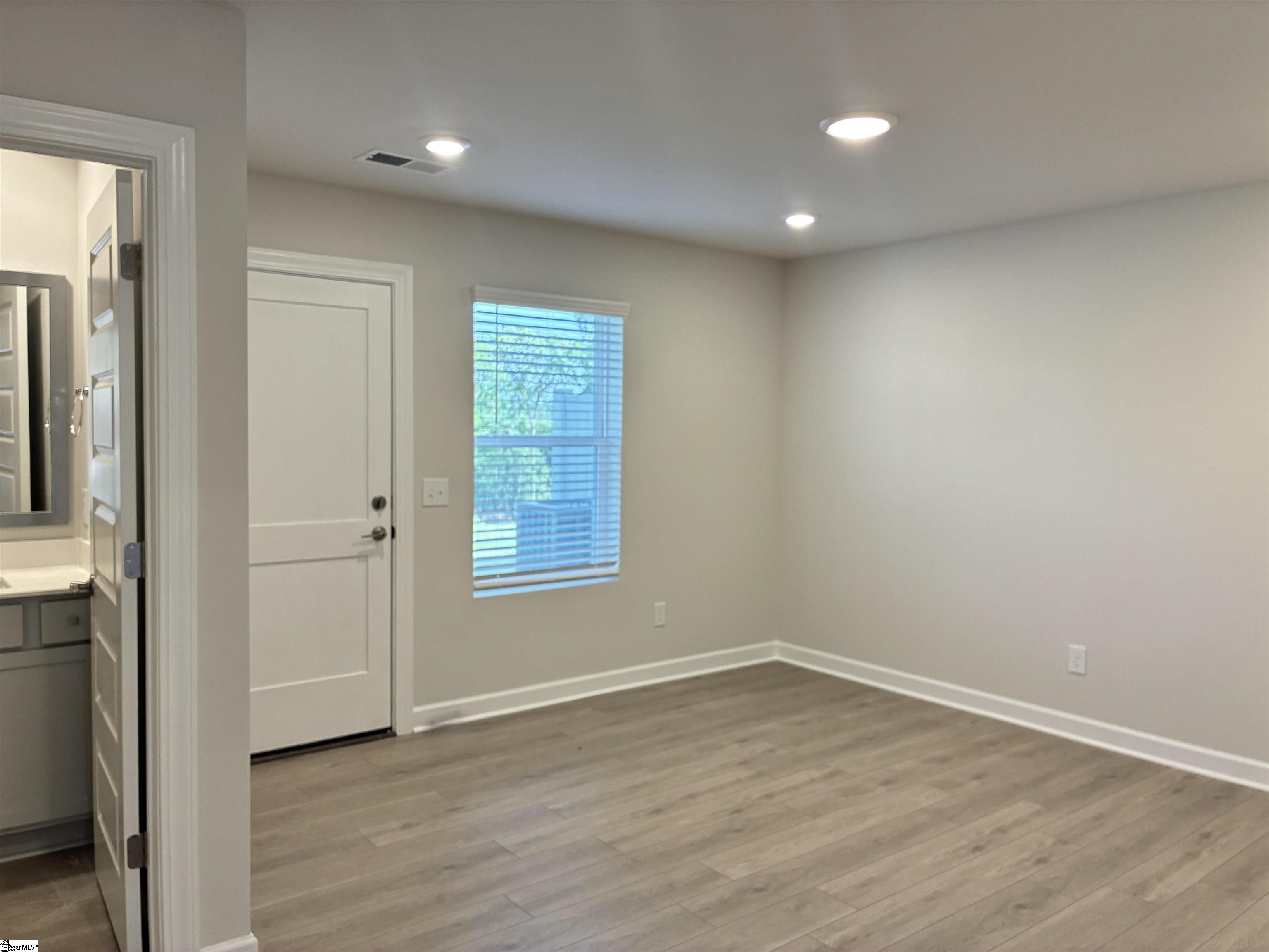 27 Pikewood Lane Greenville, SC 29607 - Photo 2 of 29
