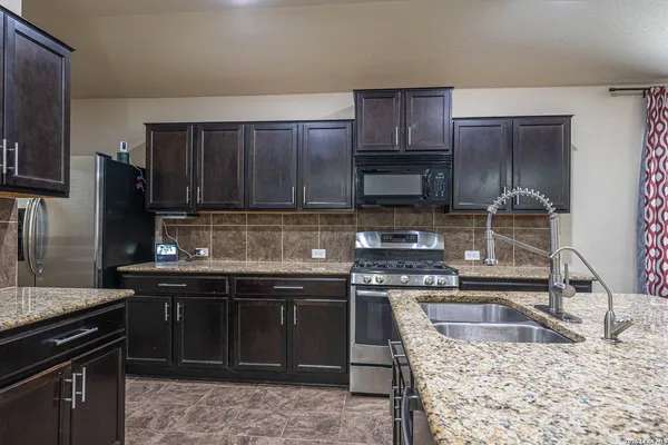 $269,500 | 12212 Bening Valley, Schertz, TX 78154