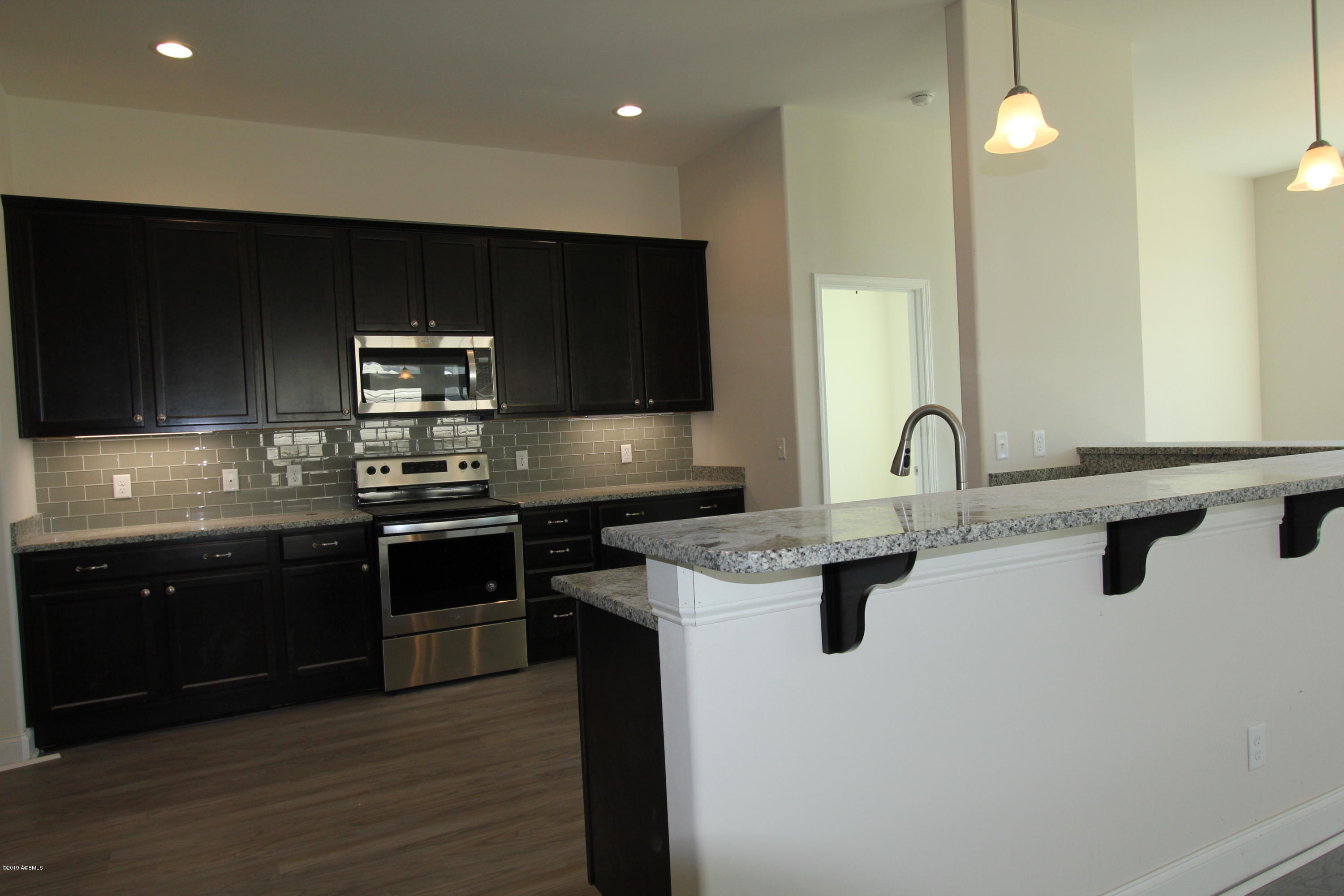 696 Fort Sullivan Drive Ridgeland, SC 29936 - Photo 5 of 17 IMG_7440