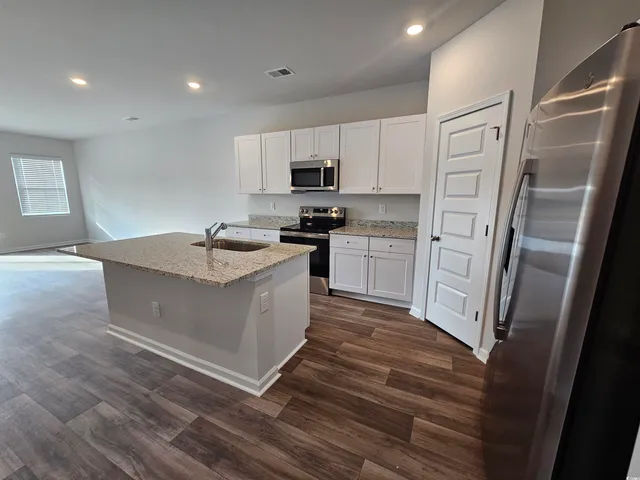 $2,025 | 2092 Wild Indigo Circle, Calabash, NC 28467