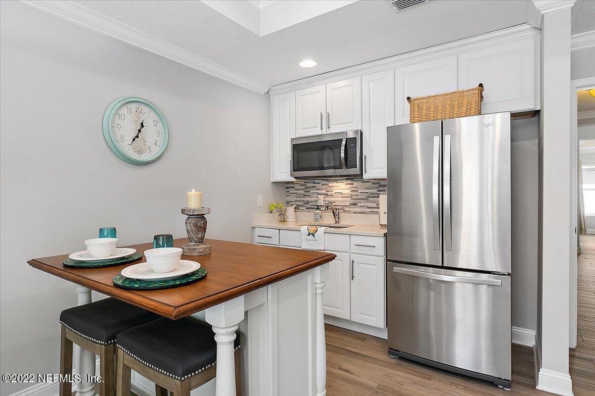 225 Crescent Key Drive St. Augustine, FL 32086 - Photo 28 of 46 Guest Efficiency Kitchen