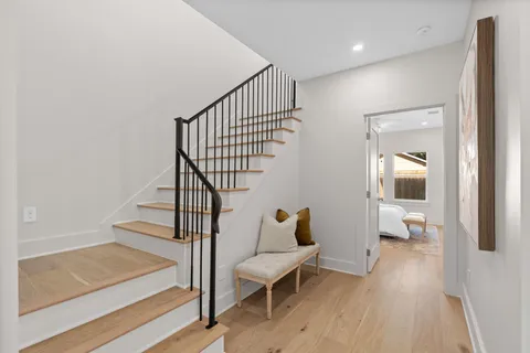 $1,250,000 | 1011 West Cottage Street, Houston, TX 77009