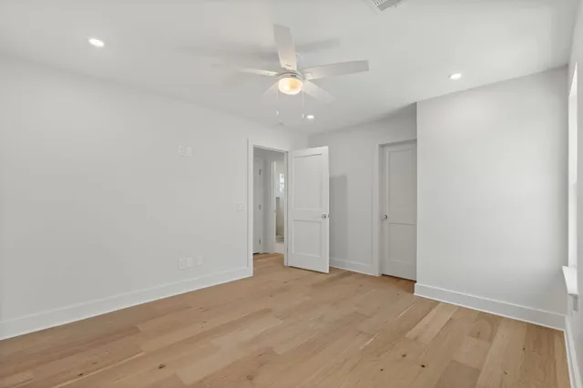 $1,199,999 | 1011 West Cottage Street, Houston, TX 77009