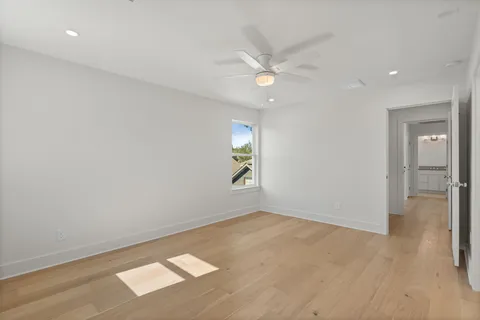 $1,250,000 | 1011 West Cottage Street, Houston, TX 77009