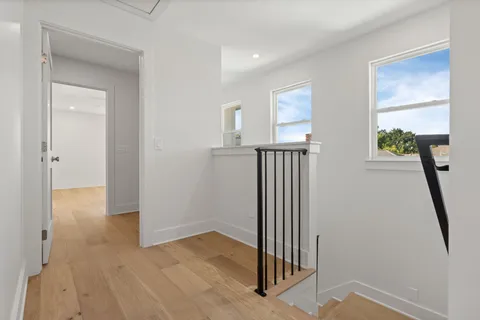 $1,250,000 | 1011 West Cottage Street, Houston, TX 77009