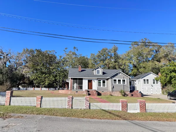 $459,000 | 303 Warren Street, Walterboro, SC 29488