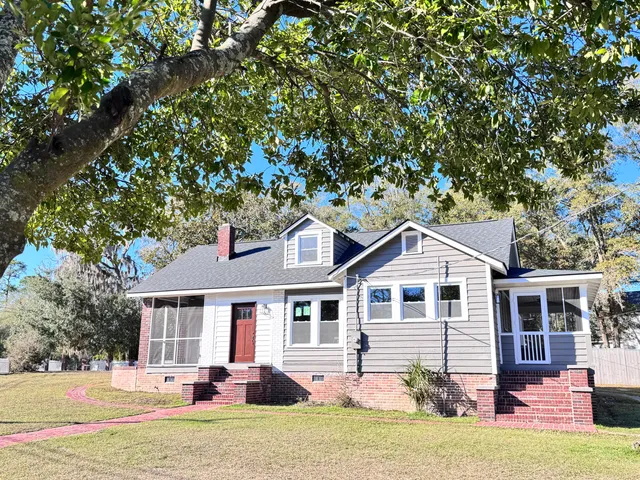 $459,000 | 303 Warren Street, Walterboro, SC 29488