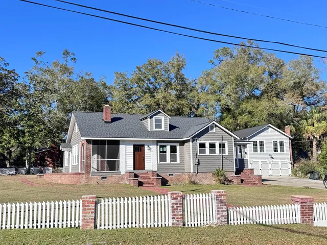 $459,000 | 303 Warren Street, Walterboro, SC 29488