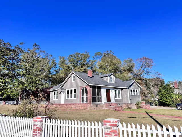 $459,000 | 303 Warren Street, Walterboro, SC 29488