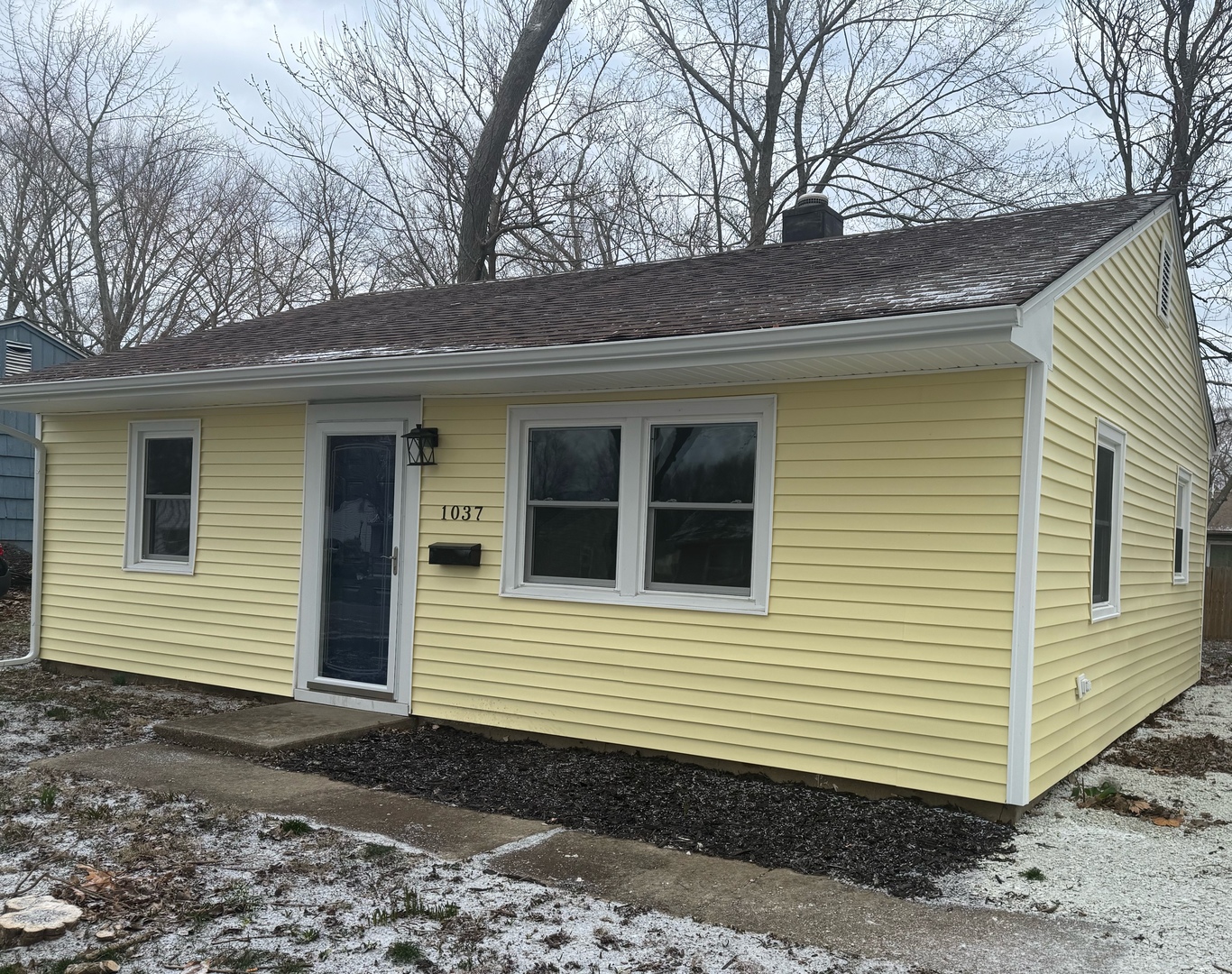 1037 Eastview Drive Rantoul, IL 61866 - Photo 4 of 9