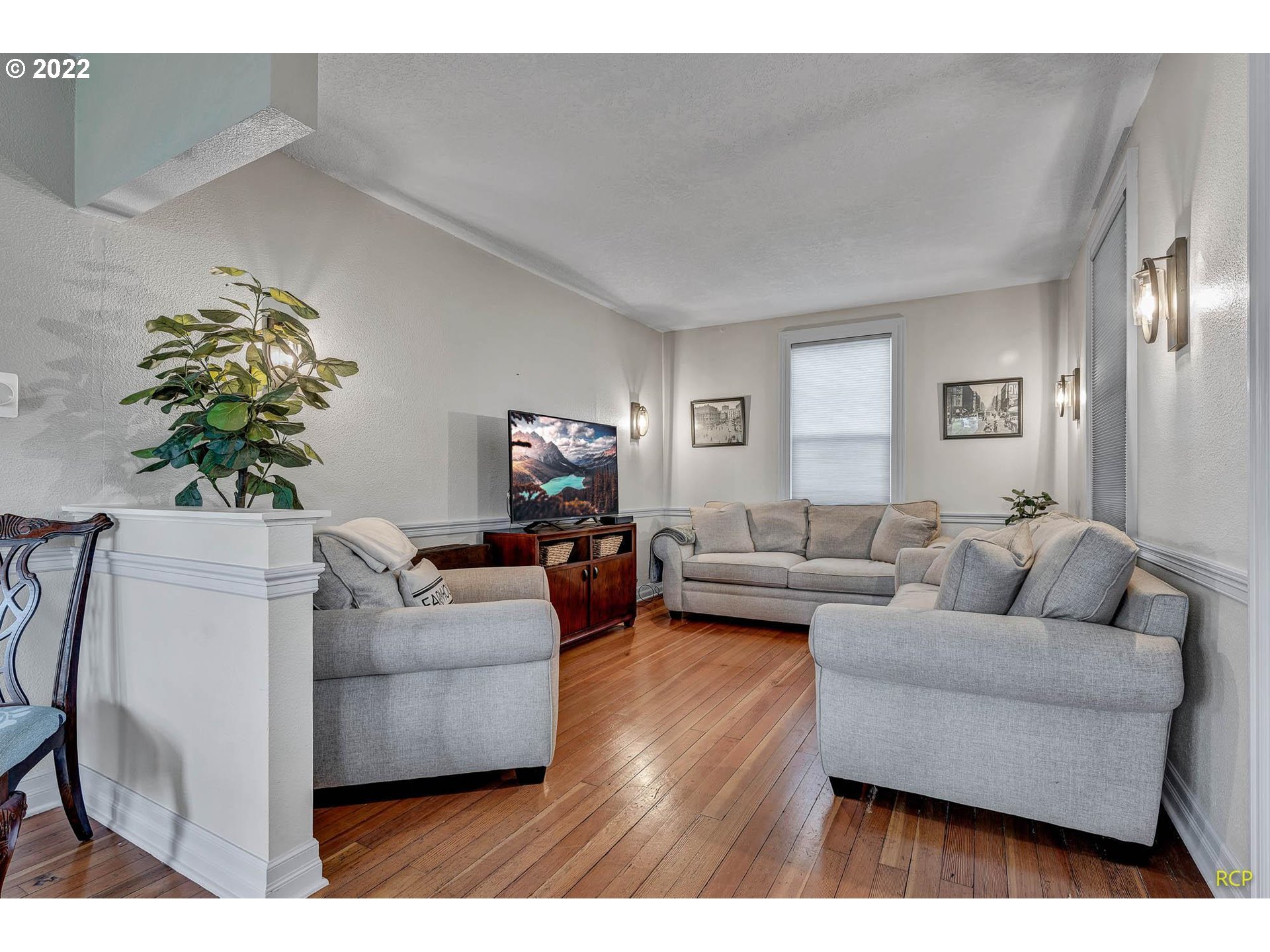 32914 Church Road Warren, OR 97053 - Photo 13 of 30 Living Room