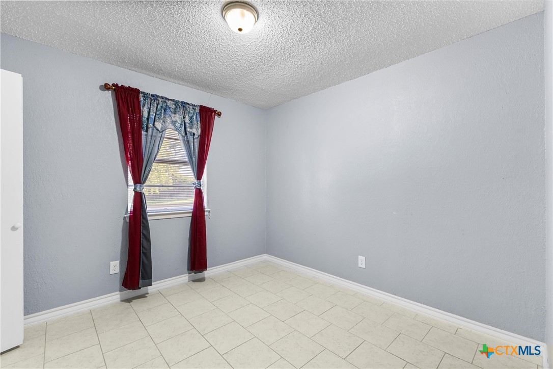 104 East Arlo Road Harker Heights, TX 76548 - Photo 17 of 35 a view of entryway