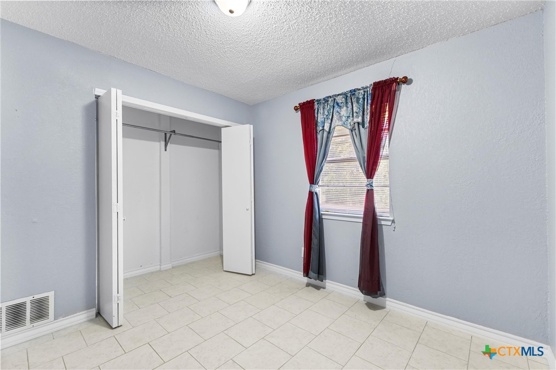 104 East Arlo Road Harker Heights, TX 76548 - Photo 18 of 35 a view of entryway with stairs