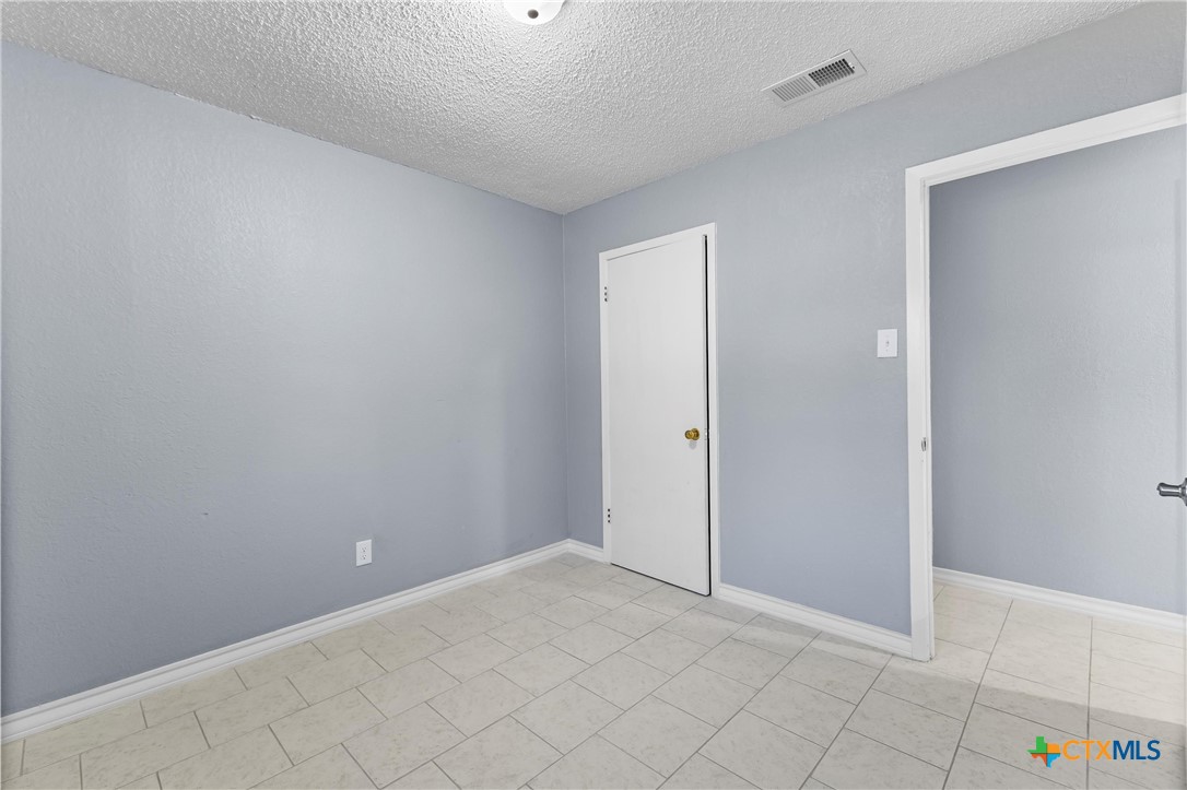 104 East Arlo Road Harker Heights, TX 76548 - Photo 22 of 35 a view of an empty room