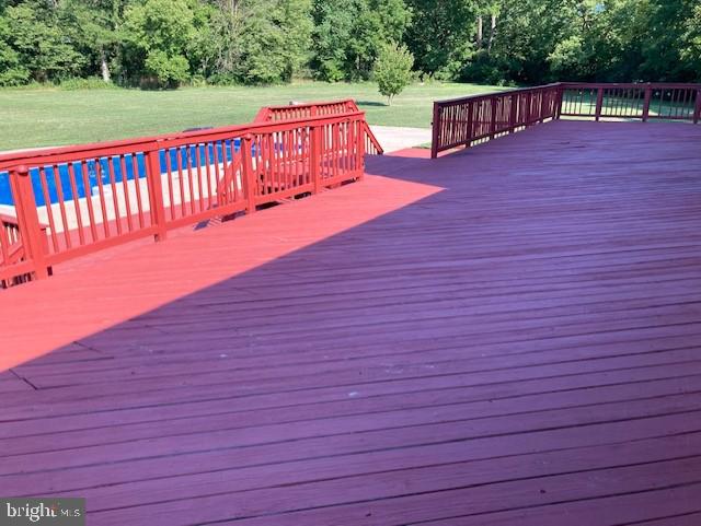 9527 Stottlemeyer Road Boonsboro, MD 21713 - Photo 26 of 29 Extra large deck