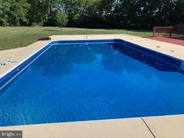 9527 Stottlemeyer Road Boonsboro, MD 21713 - Photo 27 of 29 In ground pool with new liner