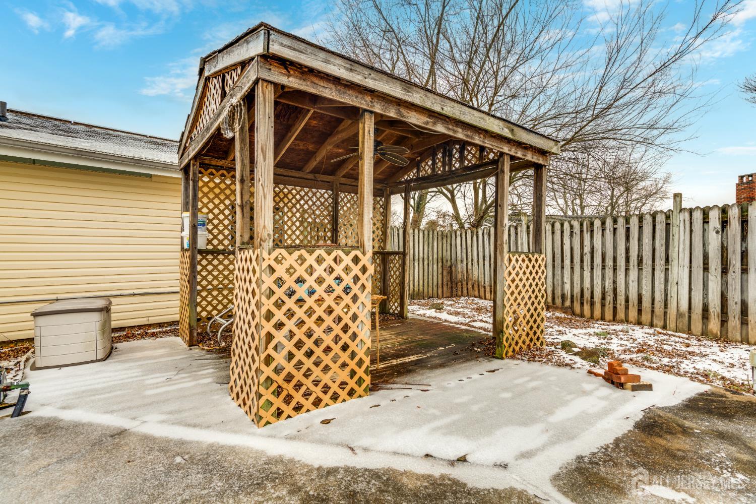 6 Woodrow Road Kendall Park, NJ 08824 - Photo 23 of 26