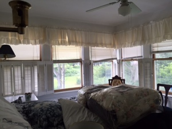 845 Pearse Road Swansea, MA 02777 - Photo 13 of 15 Gallery Image 13