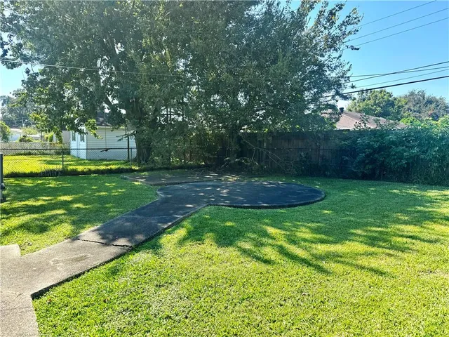 $225,000 | 1368 Maplewood Drive, Harvey, LA 70058