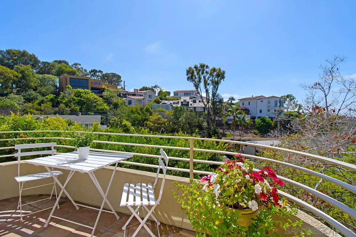 1506 Kearsarge Road La Jolla, CA 92037 - Photo 19 of 39