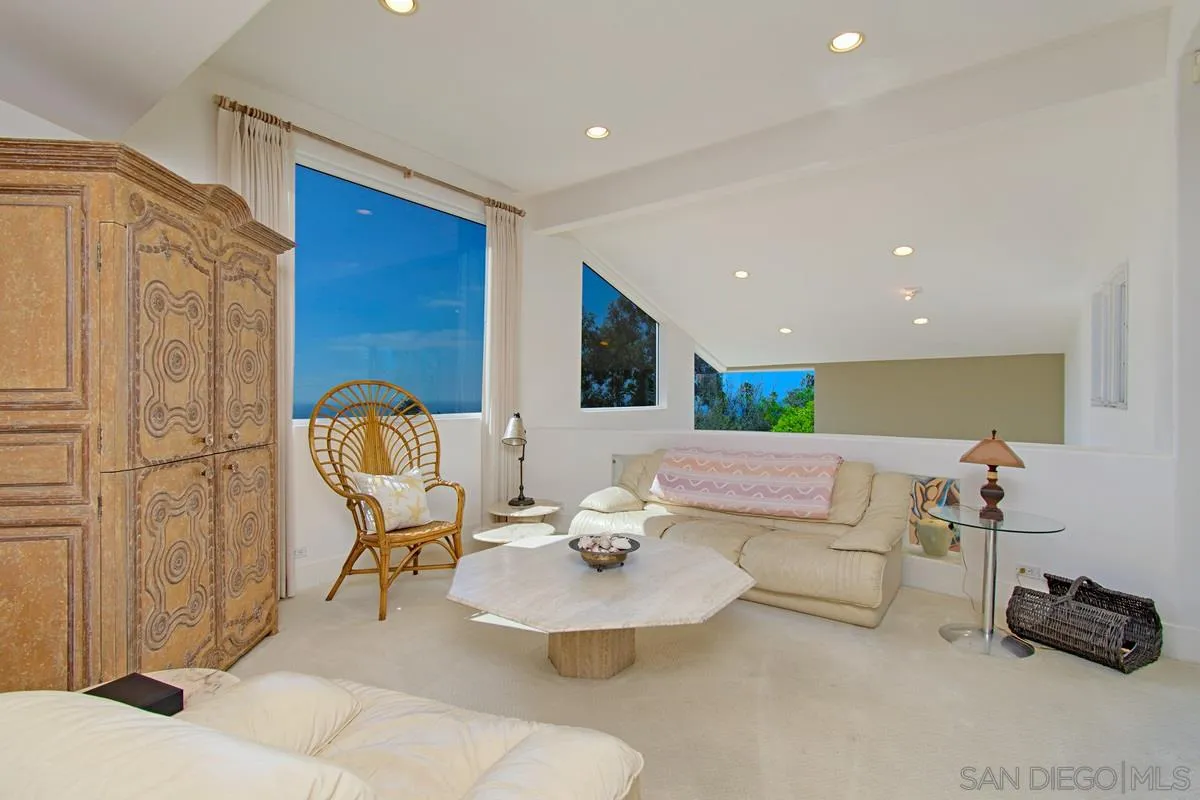 1506 Kearsarge Road La Jolla, CA 92037 - Photo 21 of 39