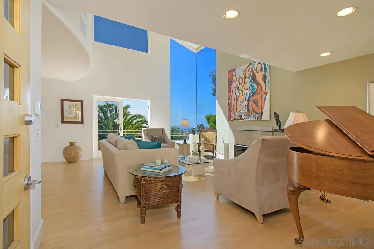 1506 Kearsarge Road La Jolla, CA 92037 - Photo 6 of 39