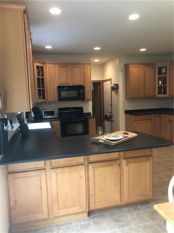 1342 Kingsgate Road Springfield, OH 45503 - Photo 9 of 31