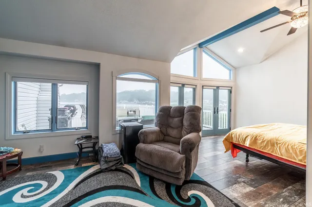 $1,000,000 | 720 Ln 800 Snow Lake, Fremont, IN 46737