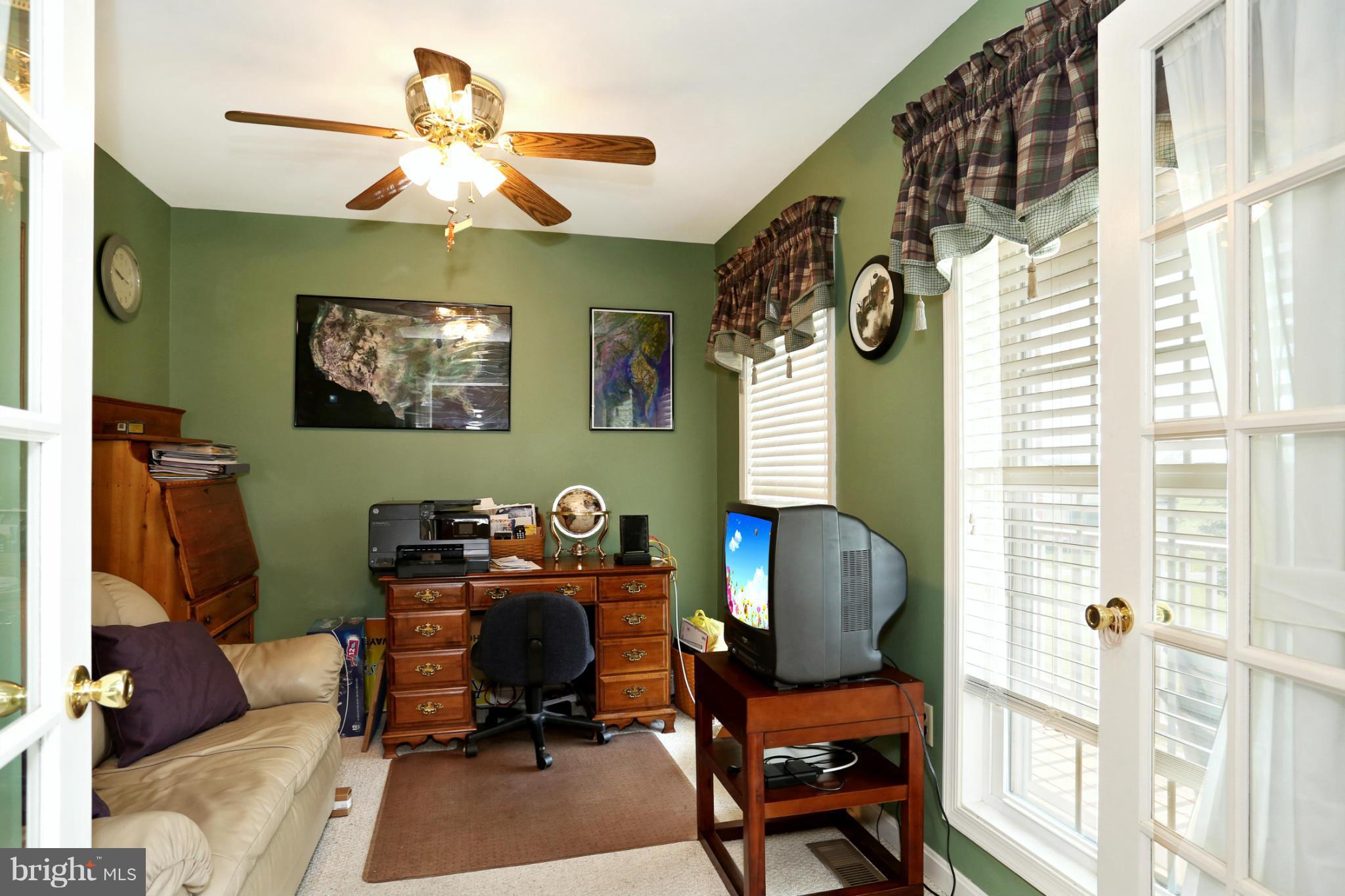 15178 Roddy Road Thurmont, MD 21788 - Photo 11 of 29 Interior (General)