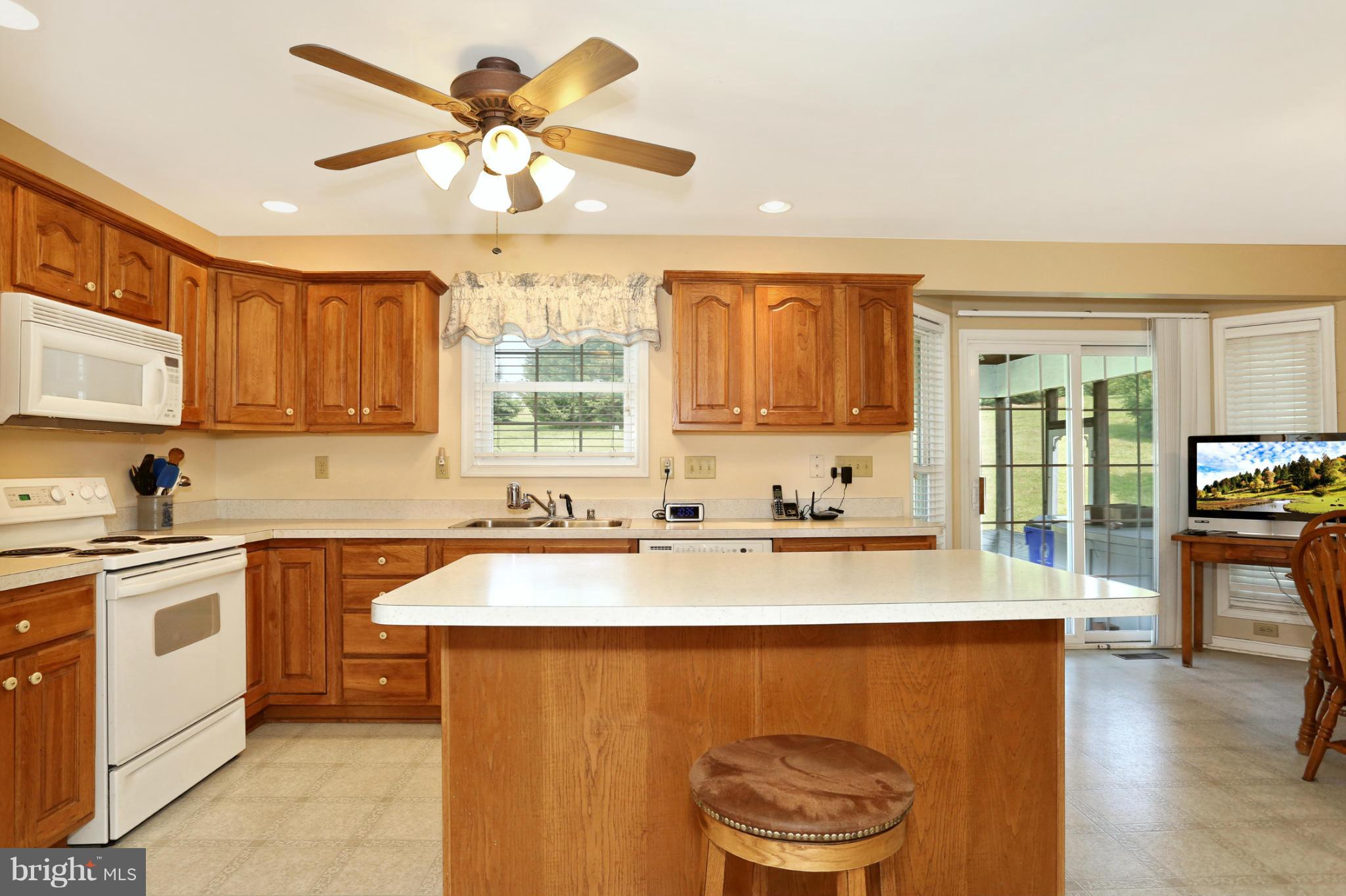 15178 Roddy Road Thurmont, MD 21788 - Photo 15 of 29 Kitchen